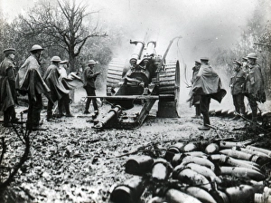 <b class=qtipBold><figcaption>Firing a large field gun</figcaption></b><br>A group of soldiers firing a large field gun. There are several shells waiting to be fired in the right foreground.<br><em>© Mary Evans / Roger Worsley Archive</em> Firing a large field gun