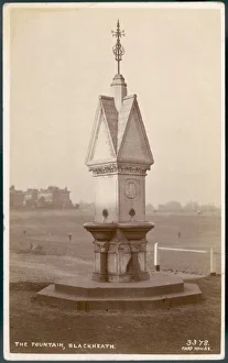<b class=qtipBold><figcaption>The Fountain, Blackheath</figcaption></b><br>The fountain, Blackheath.<br><em>© Mary Evans Picture Library</em> The Fountain, Blackheath
