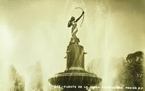 Goddess Collection: Fountain and statue of Diana - Mexico City