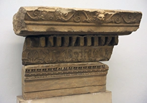 Fragment of an entablature of the sacrificial altar. Pergamo Fragment of an entablature of the sacrificial altar. Pergamo