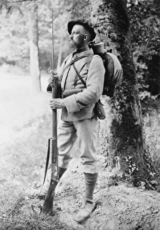 <b class=qtipBold><figcaption>French soldier WWI</figcaption></b><br>Type of French infantry soldier in Alsace during World War I<br><em>© Mary Evans/Robert Hunt Collection</em> French soldier WWI