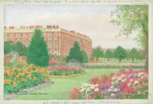 Hampton Court Palace Gallery: The Gardens, Hampton Court Palace, London Parks