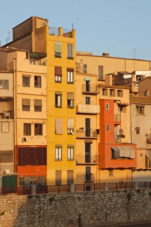 Gerona. Houses on the Onyar River. Spain Gerona. Houses on the Onyar River. Spain