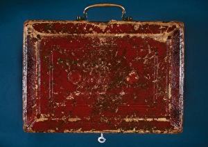 <b class=qtipBold><figcaption>Gladstone's budget box</figcaption></b><br>William Ewart Gladstone's budget box Date: 19th century<br><em>© Mary Evans / National Archives</em> Gladstone's budget box