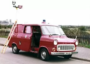 Images Dated 31st May 1971: GLC-LFB Breathing Apparatus Control Van (BACV)