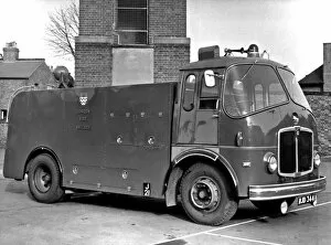 Images Dated 31st May 1965: GLC-LFB - Foam Tender at Edmonton