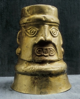 Golden portrait vessel. Pre-Inca civilization, Peru Golden portrait vessel. Pre-Inca civilization, Peru