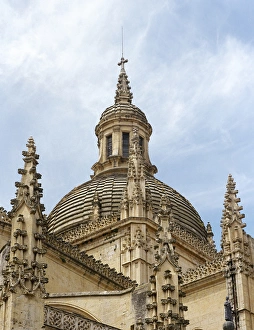 Gothic Art. Spain. Segovia. Cathedral. 16th century. Exterio Gothic Art. Spain. Segovia. Cathedral. 16th century. Exterio