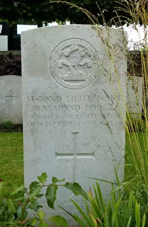 Birr Gallery: Grave of 2nd Lt Raymond Lodge, Birr Cross Roads CWGC