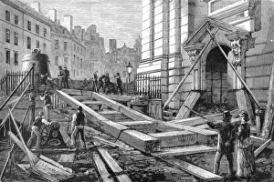 The Great Bell being manoevred into St. Pauls Cathedral, 18 The Great Bell being manoevred into St. Pauls Cathedral, 18