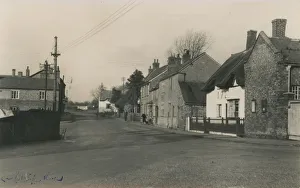The Green (Showing Star Inn and thatched cottage dated 1723) The Green (Showing Star Inn and thatched cottage dated 1723)