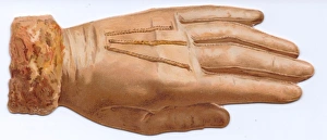 Thumb Gallery: Greetings card in the shape of a winter glove