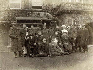 Group of Belgian and British soldiers at Quex Park Group of Belgian and British soldiers at Quex Park