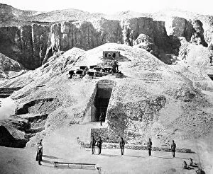 Tutankhamun Collection: Guarding the tomb of Tutankhamun in the Valley