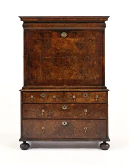 <b class=qtipBold><figcaption>Guilbaud Cabinet</figcaption></b><br>Walnut-veneered writing cabinet bearing the trade label of John Guilbaud, retailed in London, c.1695-1700. Date: 1693-1712<br><em>© The Geffrye Museum of the Home / Mary Evans Picture Library</em> Guilbaud Cabinet