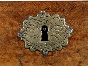 <b class=qtipBold><figcaption>Guilbaud Writing Cabinet, detail</figcaption></b><br>Walnut-veneered writing cabinet bearing the trade label of John Guilbaud, retailed in London, c.1695-1700. Date: 1693-1712<br><em>© The Geffrye Museum of the Home / Mary Evans Picture Library</em> Guilbaud Writing Cabinet, detail