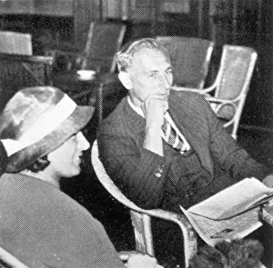 H. Verity after Englands 1934 Test Match victory H. Verity after Englands 1934 Test Match victory