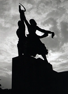 Hammer and Sickle statue, Moscow, Russia Hammer and Sickle statue, Moscow, Russia