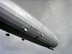 Hanworth Air Park - 1932 - Graf Zeppelin D-LZ127 Hanworth Air Park - 1932 - Graf Zeppelin D-LZ127