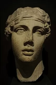 Diadem Gallery: Head of the poetess Sappho. Marble