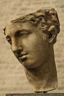 Images Dated 28th December 2012: Detail of a head of the statue of a goddess. Roman copy