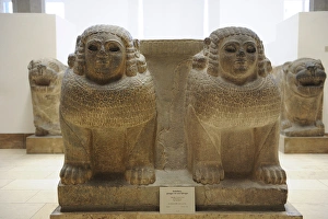 Hittites. Column base with double sphinx from the entrance o Hittites. Column base with double sphinx from the entrance o