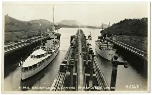 HMS Dauntless leaving Miraflores locks, Panama Canal HMS Dauntless leaving Miraflores locks, Panama Canal