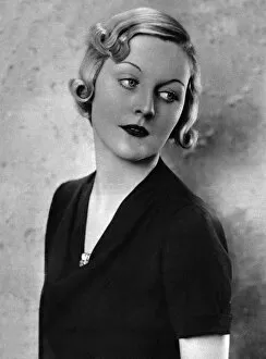 Images Dated 27th January 2016: The Hon. Mrs Bryan Guinness (Diana Mitford)