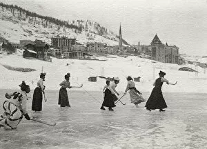 Hockey Gallery: Ice hockey St Moritz 1900, Switzerland, men cross dressing