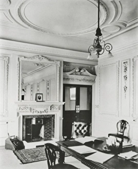 <b class=qtipBold><figcaption>IMechE: reading room</figcaption></b><br>IMechE: reading room (entrance door on right before addition of wing in 1912) Date:<br><em>© The Institution of Mechanical Engineers/Mary Evans</em> IMechE: reading room