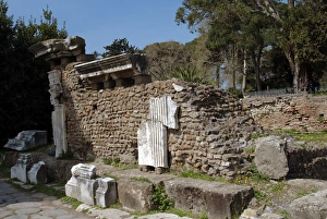 Italy. Ostia Antica. Roman Gate (Porta Romana) Italy. Ostia Antica. Roman Gate (Porta Romana)