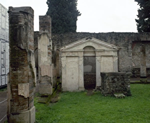 Italy. Pompeii. Temple of Isis. 1st century AD Italy. Pompeii. Temple of Isis. 1st century AD