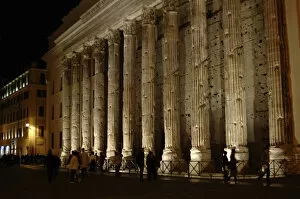 Images Dated 15th March 2009: Italy. Rome. Temple of Hadrian or Hadrianeum. Year 145. Nigh