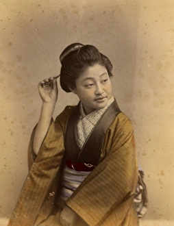 <b class=qtipBold><figcaption>Japanese woman with hairpin</figcaption></b><br><em>© Mary Evans/Pump Park Vintage Photography</em> Japanese woman with hairpin