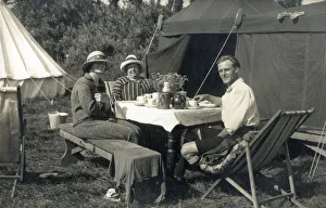 A jolly trio enjoying a very fancy breakfast (1/2) A jolly trio enjoying a very fancy breakfast (1/2)