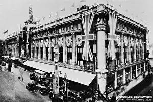 Prints of Selfridges department store, Oxford Street, London W1, decorated for the 1935 Silver Jubilee celebrations. Date: 1935 Oxford Prints: 1935 Silver Jubilee Selfridges Print