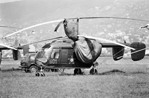 <b class=qtipBold><figcaption>Kamov Ka-26 Hoodlum</figcaption></b><br>Russian Navy Kamov Ka-26 Helicopter Date: 1980s<br><em>© aviation-images.com / Mary Evans Picture Library</em> Kamov Ka-26 Hoodlum