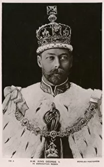 Images Dated 2nd August 2018: King George V in his Coronation Robes