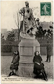 La Montmartroise statue, Montmartre, Paris, France La Montmartroise statue, Montmartre, Paris, France