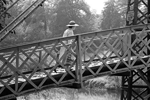 Lady on Porthill footbridge, Shrewsbury Lady on Porthill footbridge, Shrewsbury