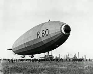 Launch Collection: Launch of the Vickers Airship R80 at Barrow, Walney Isla?