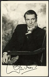 1989 Gallery: Laurence Olivier / Signed