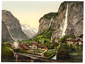 Lauterbrunnen Valley, Staubbach and Jungfrau, Bernese Oberla Lauterbrunnen Valley, Staubbach and Jungfrau, Bernese Oberla