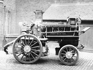 London Fire Brigade Museum Gallery: LCC-LFB Bishopsgate fire station horse drawn steamer