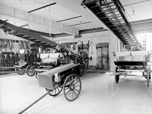 London Fire Brigade Museum Gallery: LCC-MFB Bishopsgate fire station appliance room