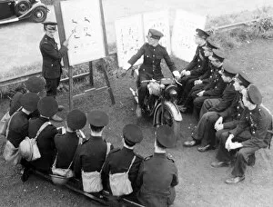 Training Gallery: LFB motorcycle dispatch riders in training, WW2