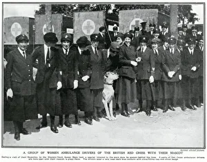 Line of female ambulance drivers 1918 Line of female ambulance drivers 1918