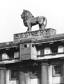 Brewery Gallery: Lion Brewery Sign