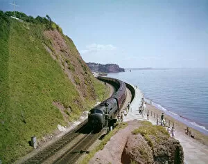 Cliffs Gallery: London to Penzance train at Teignmouth, Devon