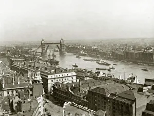 <b class=qtipBold><figcaption>London/Tower Bridge Area</figcaption></b><br>Tower Bridge area<br><em>© Mary Evans Picture Library 2015 - https://copyrighthub.org/s0/hub1/creation/maryevans/MaryEvansPictureID/10103067</em> London/Tower Bridge Area